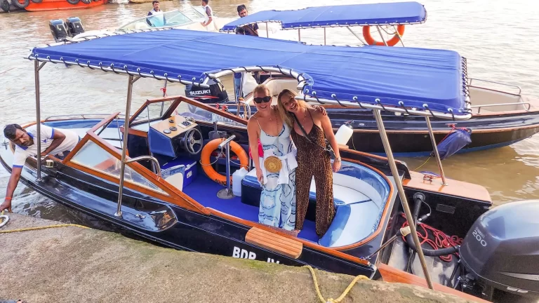 What Are the Departure Points for Speedboat to the Elephanta Caves in Mumbai?