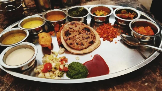 Rajasthani thali, Jaipur food experience
