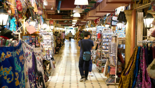 Jaipur market shopping, tailored India tour with Passport Lifestyles
