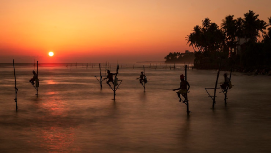 Varkala beach sunset, Kerala tour package by Passport Lifestyles