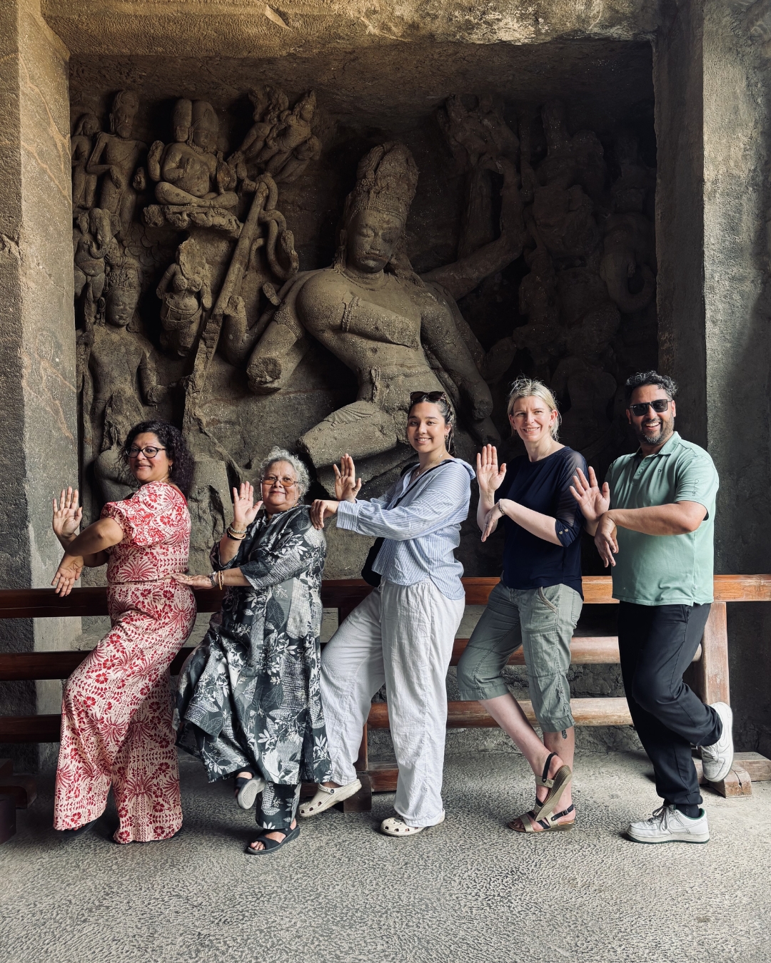 Elephanta Caves By Speedboat Group Tour from Mumbai | Exclusive Elephanta Island Experience - Image 2
