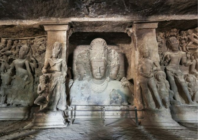 Are Guided Tours Available for the Elephanta Caves?