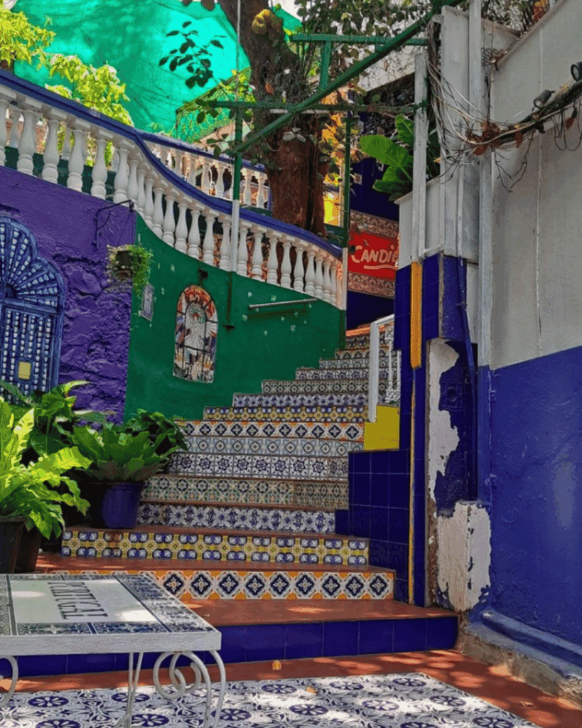 Coffee, Canvas & Old Bandra – image 5